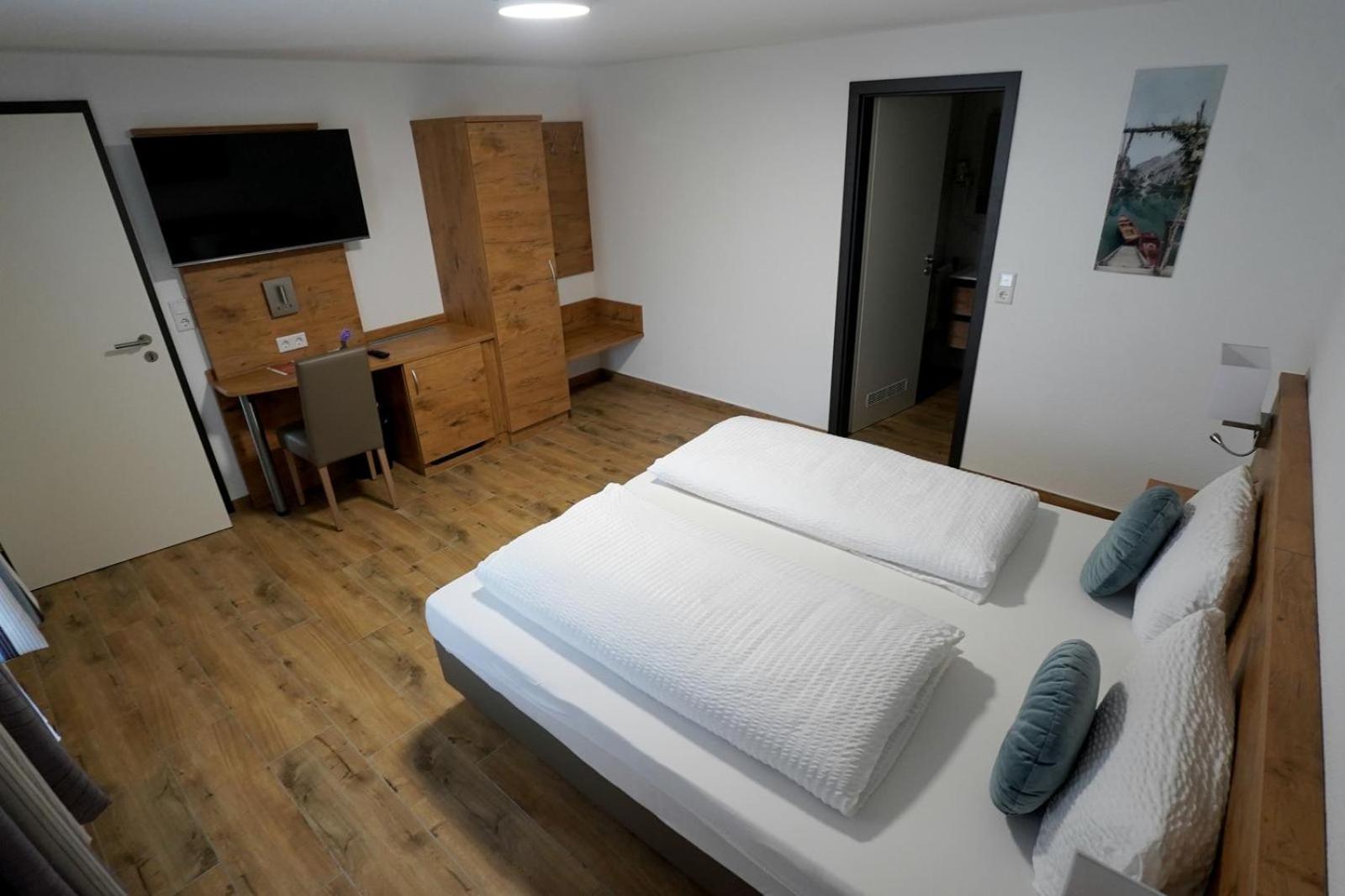 Hotel 7 Winden Spaichingen Esterno foto